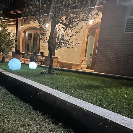 La Collina Su Ascoli לינה וארוחת בוקר 3*